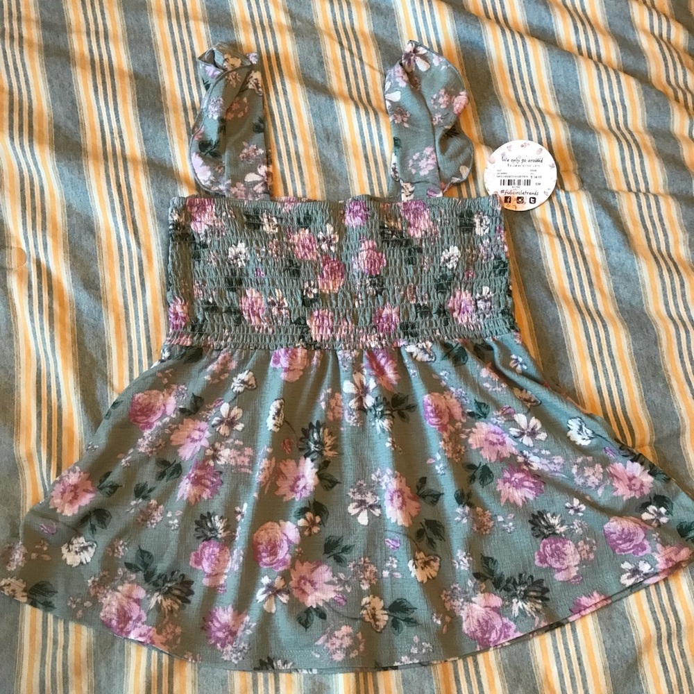 Francesca’s blouse NWT